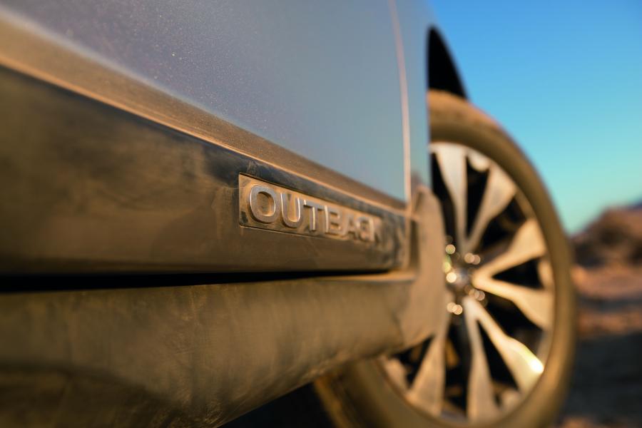  Subaru Outback 2015 года  (фото 20 из 33)